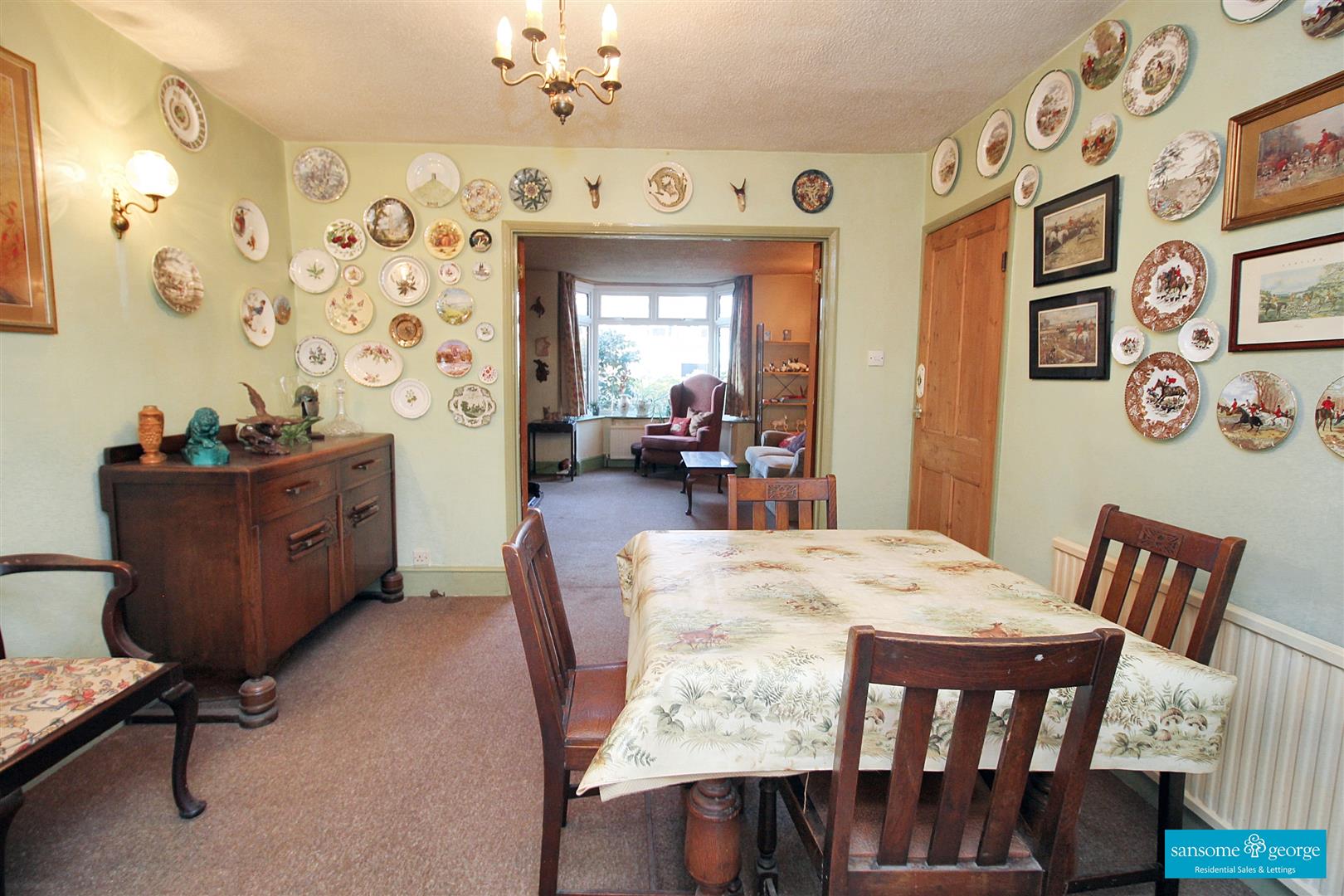 3 bed property in Victoria Road, Reading
